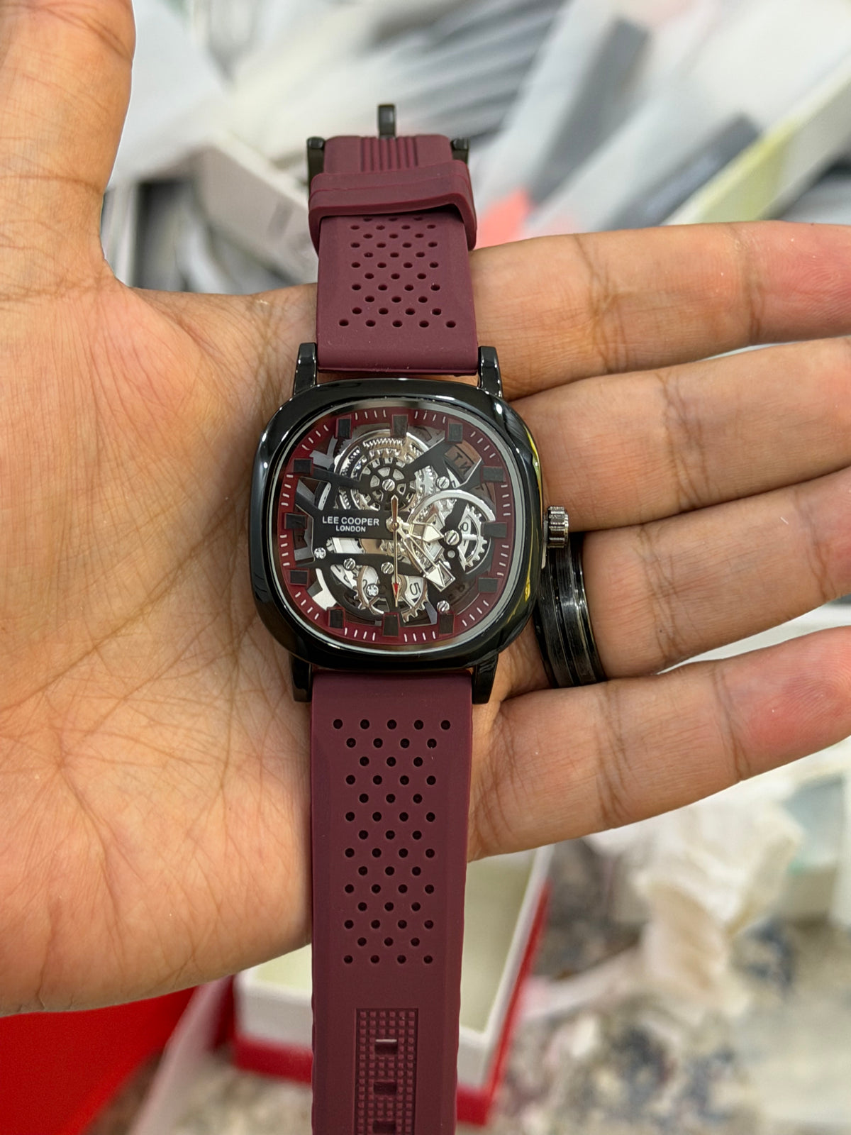 Lee Cooper London Burgundy x Black